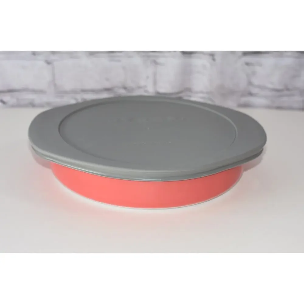 Pyrex vintage pink